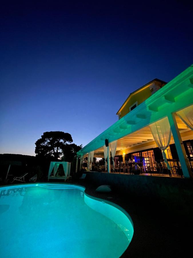 Borgo Del Nespolo Bed and Breakfast Peschici Exteriör bild