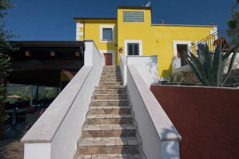 Borgo Del Nespolo Bed and Breakfast Peschici Exteriör bild